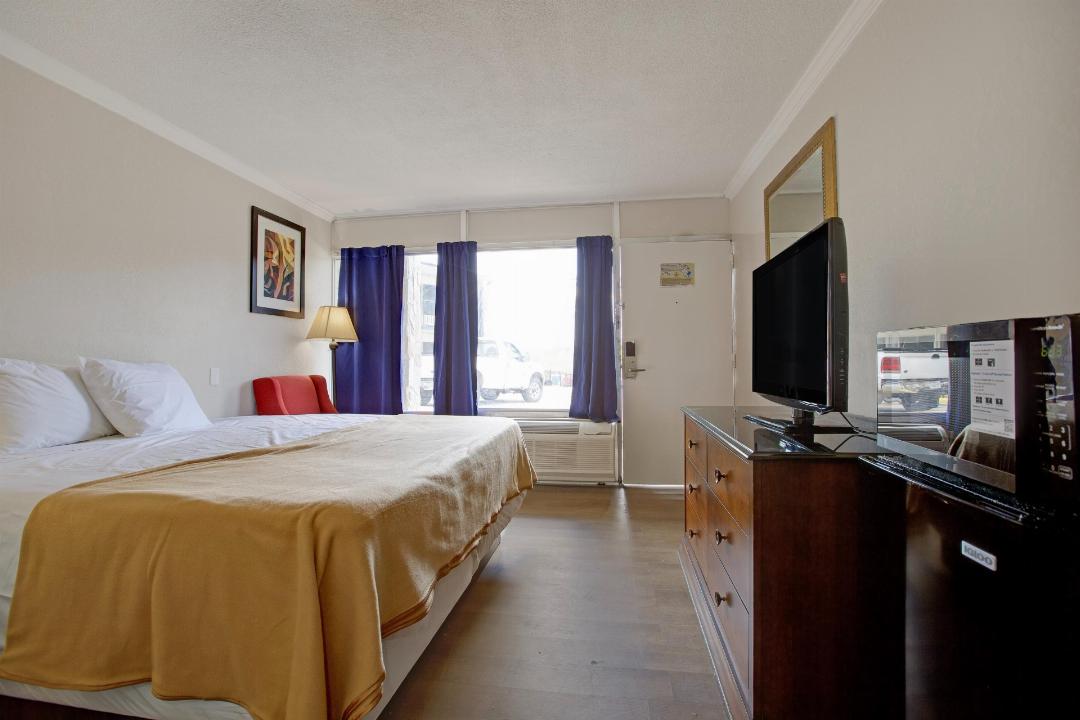 riverside inn and suites danville ceaser casino