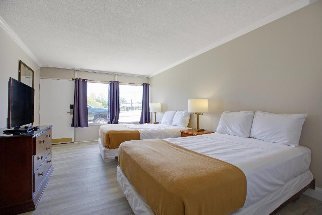 riverside inn and suites danville ceaser casino