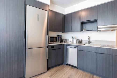 marina square suites