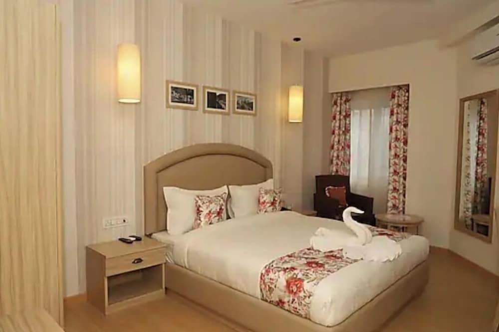 hotel mayvillas luxury boutique stay