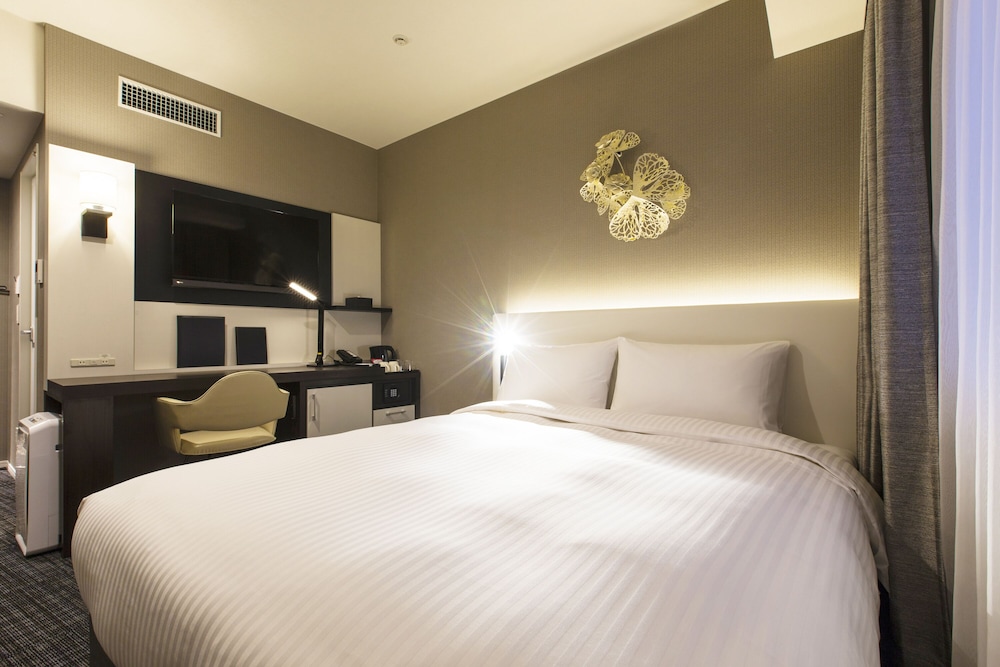 premier hotel cabin president osaka