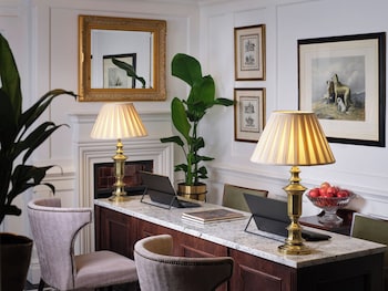 The Chelsea Townhouse By Iconic Luxury Hotels,26 Cadogan Gardens,4 star
