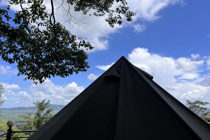 kuan khan lao the nine bistro