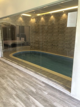 al shouq chalets