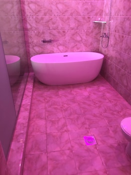 al shouq chalets