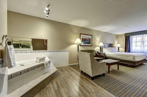 best western plus osoyoos hotel and suites