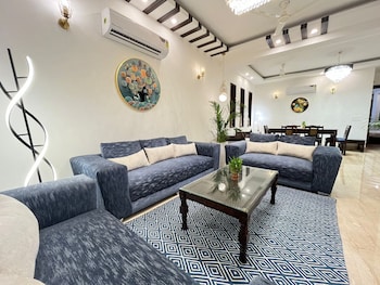 bedchambers serviced apartments south