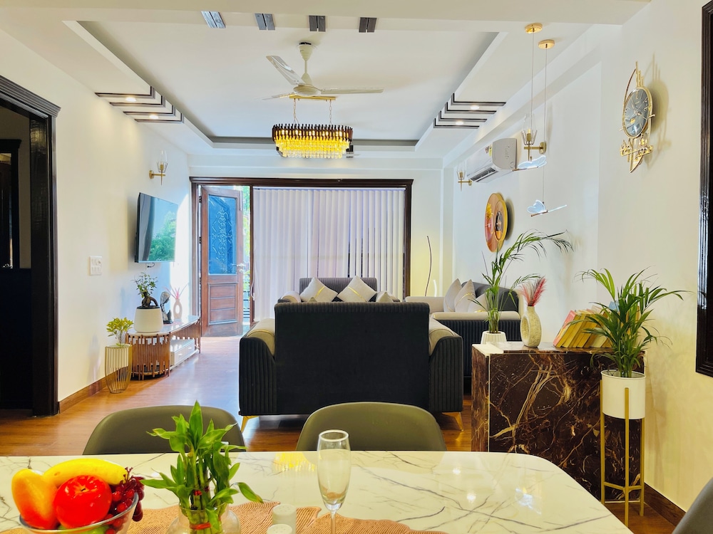 bedchambers serviced apartments south