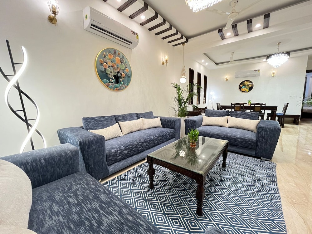 bedchambers serviced apartments south