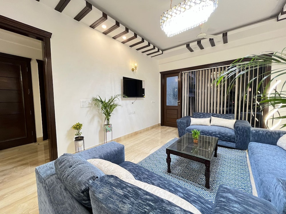 bedchambers serviced apartments south