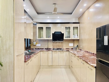 bedchambers serviced apartments south