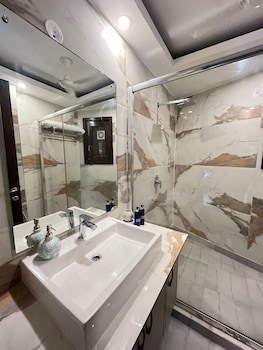 bedchambers serviced apartments south