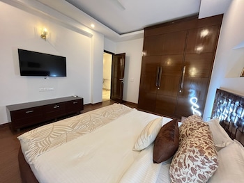 bedchambers serviced apartments south