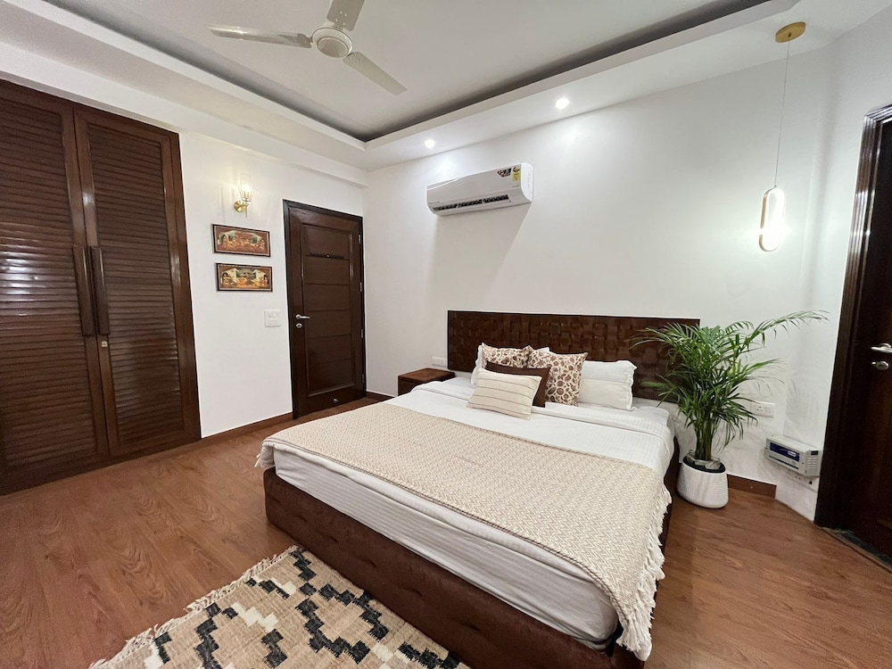 bedchambers serviced apartments south