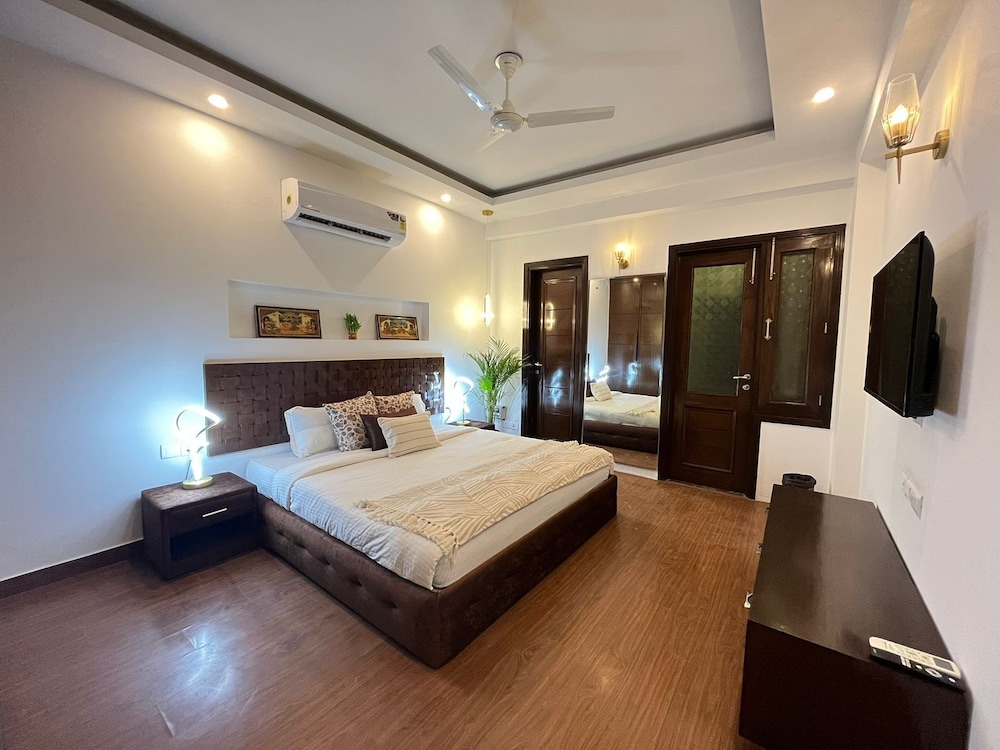 bedchambers serviced apartments south