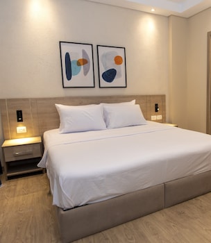 Second Home Hospitality,Group 133 Building 8 El Rehab,4 star