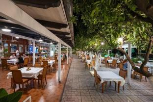 nika hotel rradhime