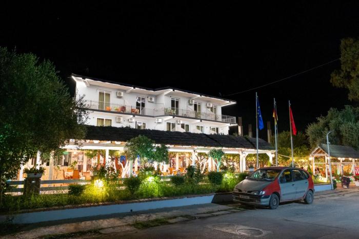 nika hotel rradhime