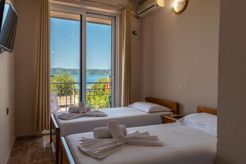 nika hotel rradhime