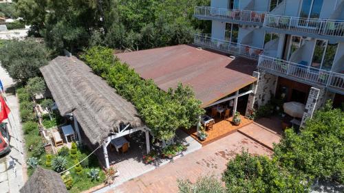 nika hotel rradhime