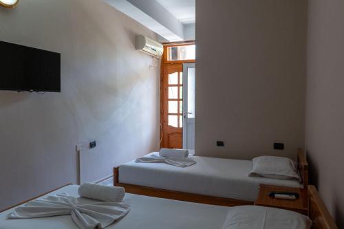 nika hotel rradhime