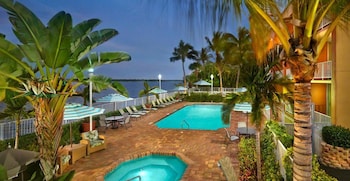 Fairfield Inn And Suites By Marriott Palm Beach,Lantana>>Lake Worth,3 star