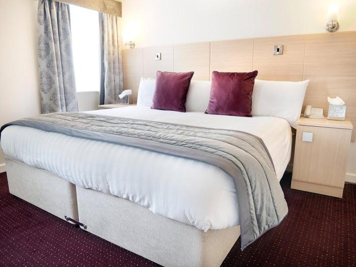 cambridge hotel waterfront