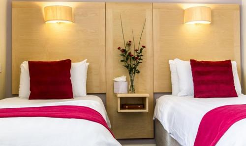 cambridge hotel waterfront