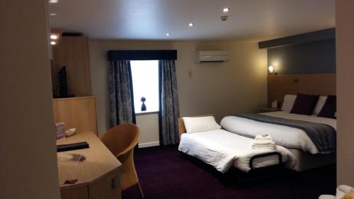 cambridge hotel waterfront