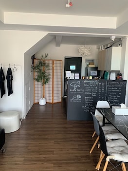 Black Turtle,,2 star