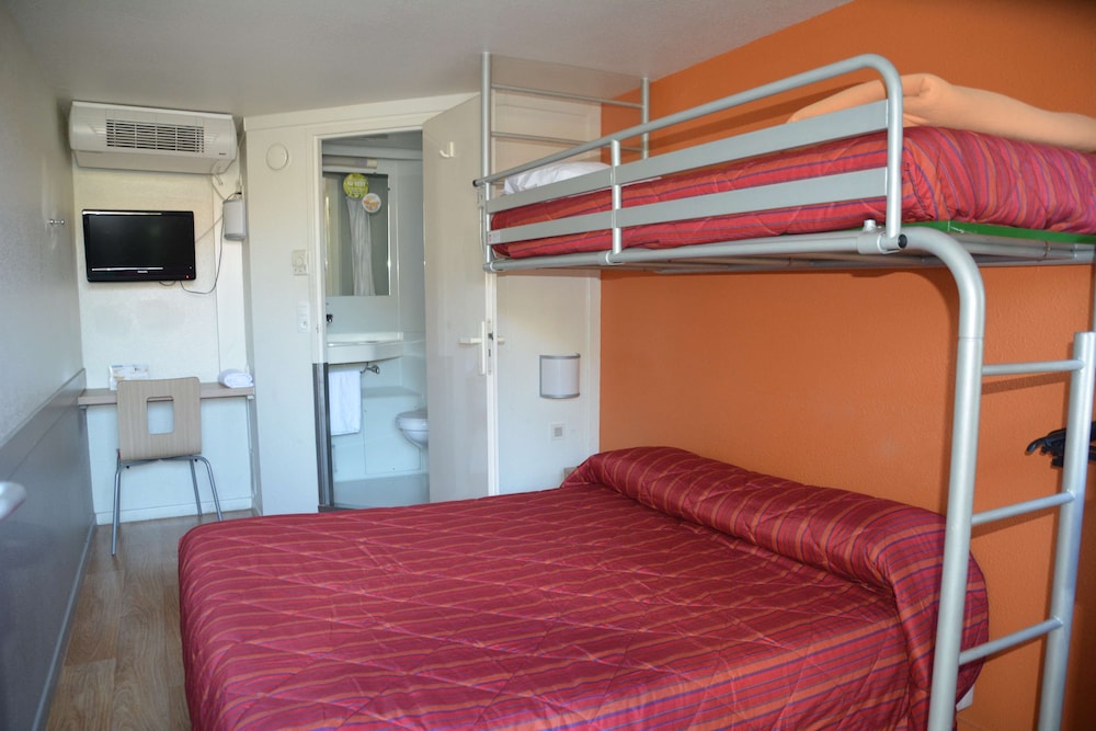 premiere classe biarritz