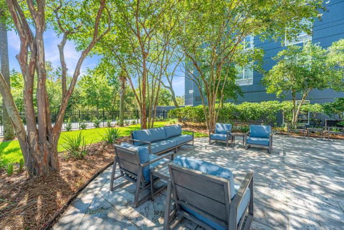 hilton garden inn charleston airport