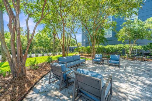 hilton garden inn charleston airport