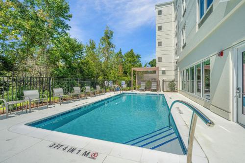 hilton garden inn charleston airport