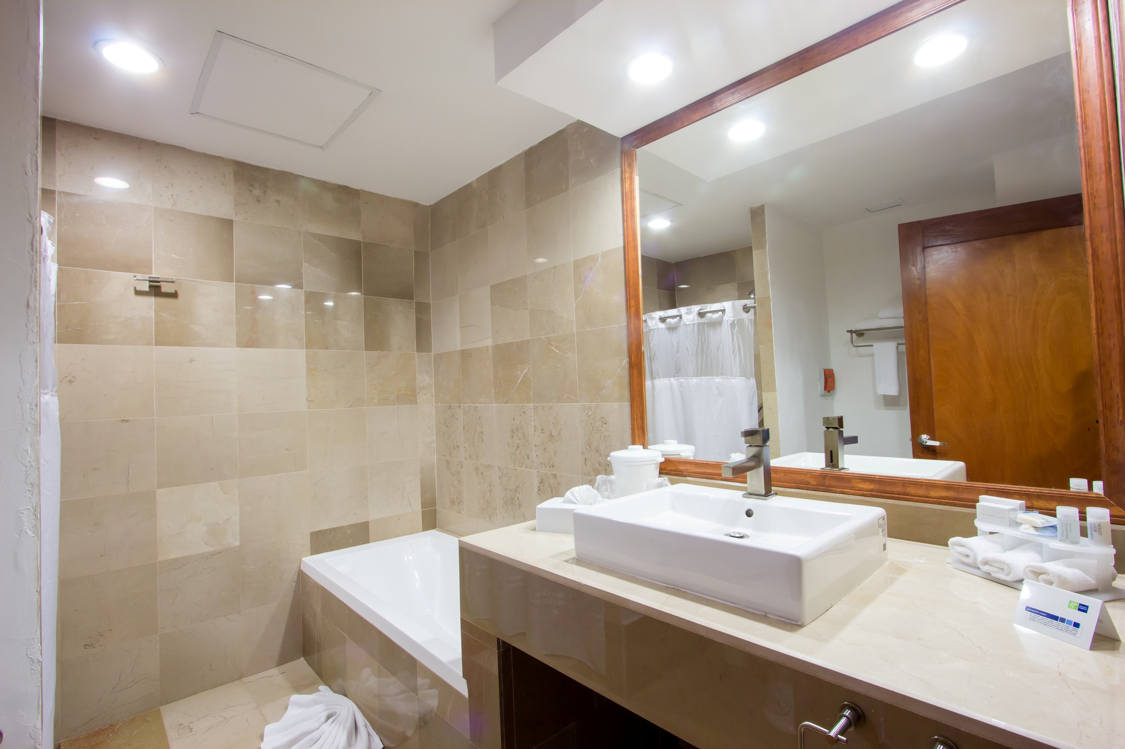 holiday inn express nuevo laredo by ihg