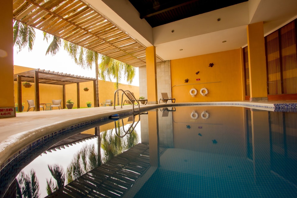holiday inn express nuevo laredo by ihg