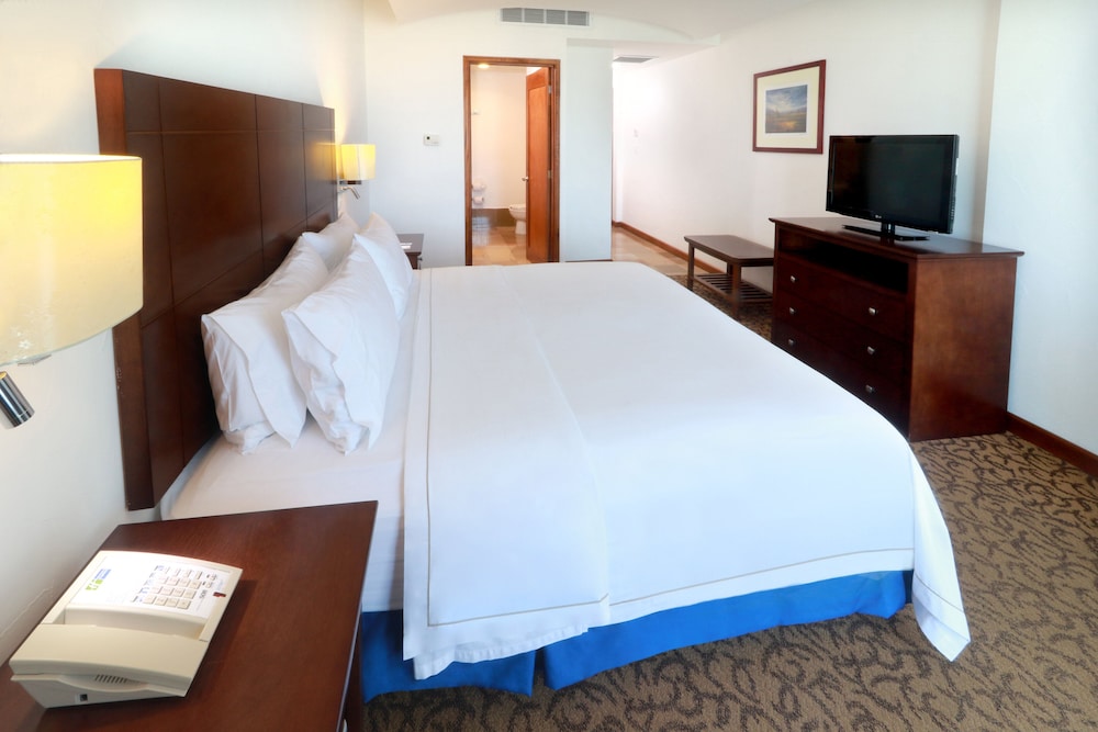 holiday inn express nuevo laredo by ihg