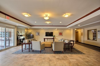 candlewood suites milwaukee airport by ihg