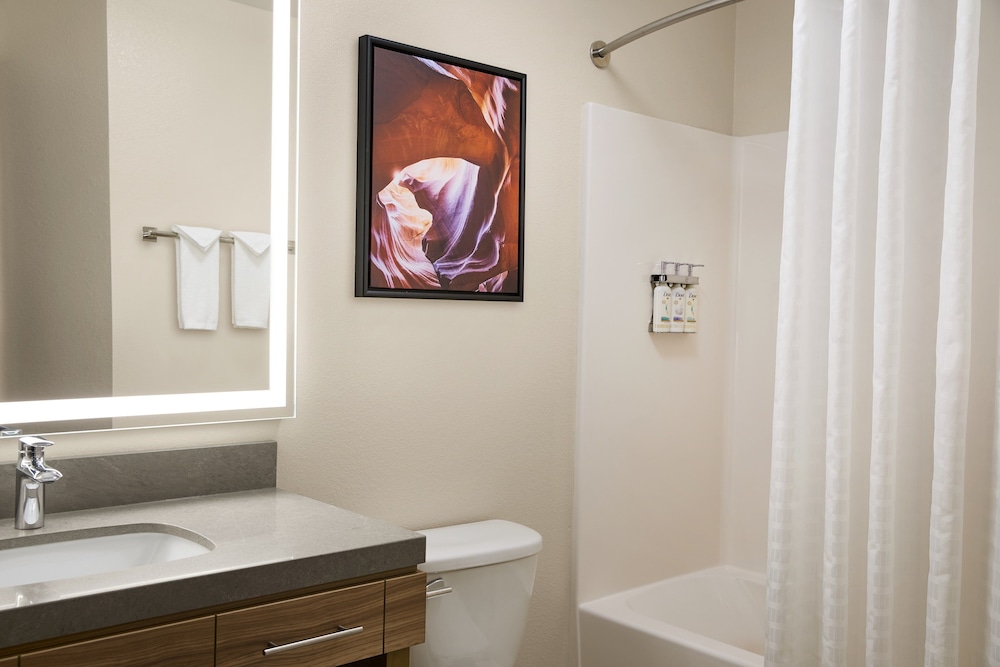 candlewood suites milwaukee airport by ihg