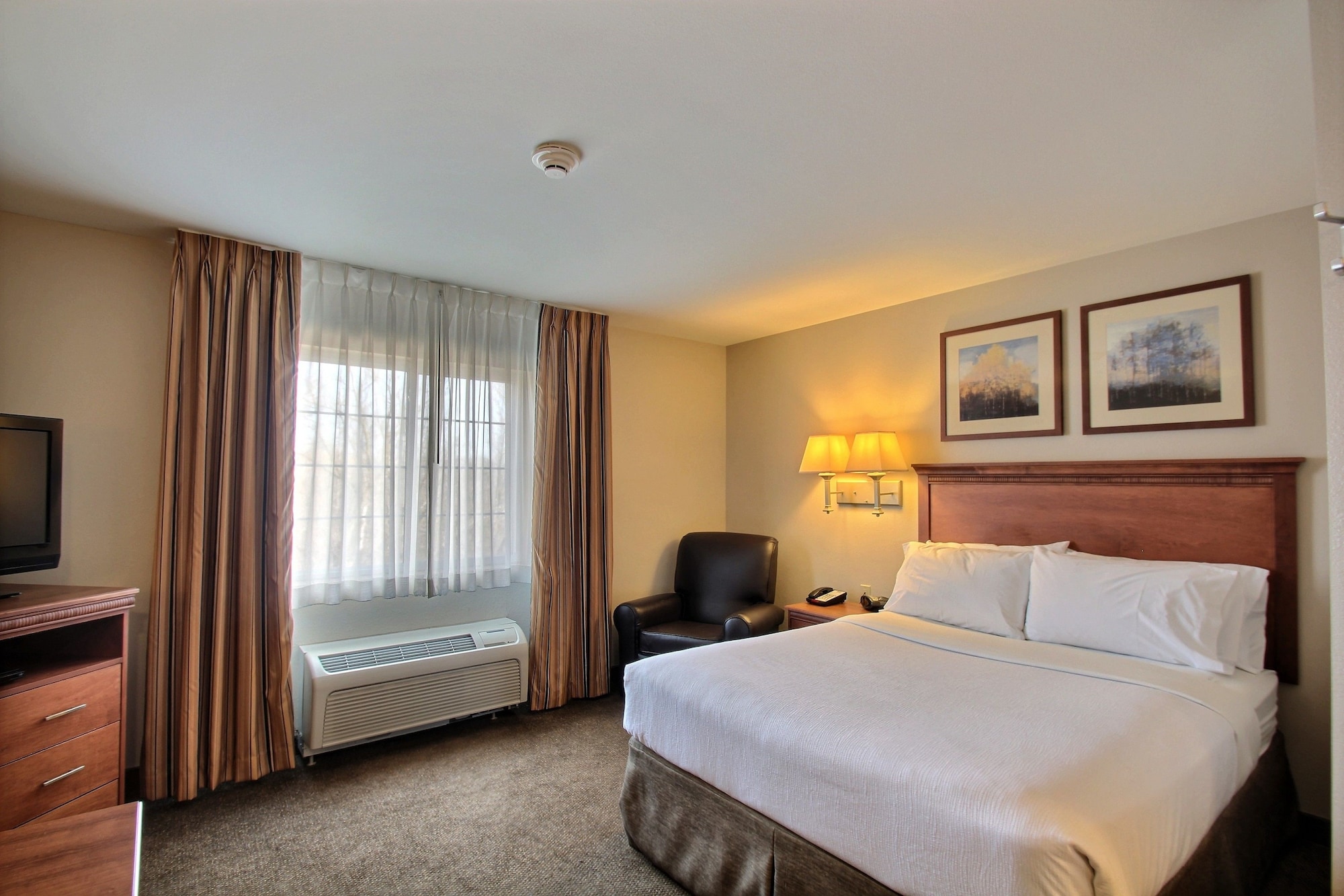 candlewood suites milwaukee airport by ihg