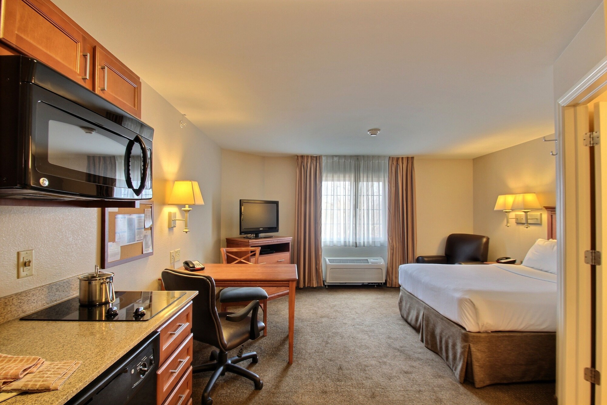 candlewood suites milwaukee airport by ihg
