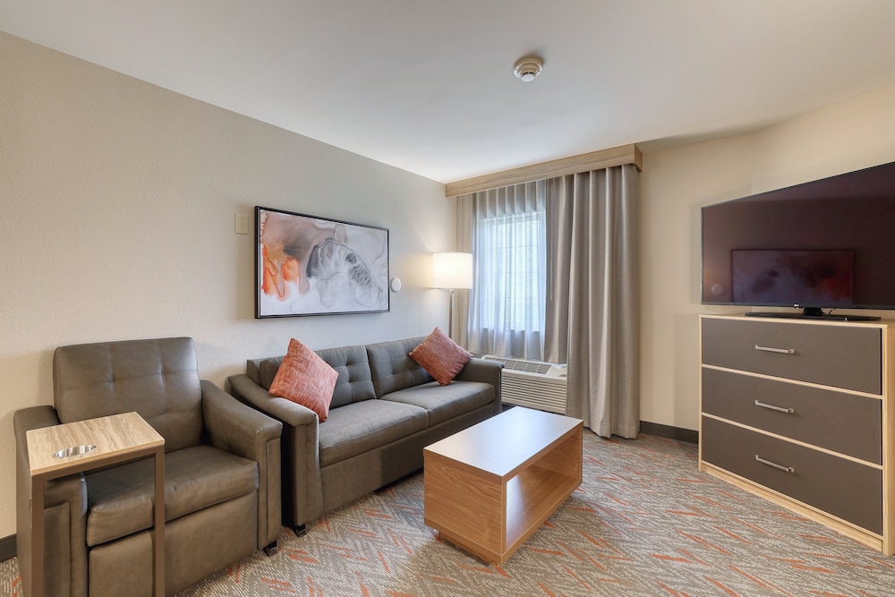candlewood suites milwaukee airport by ihg