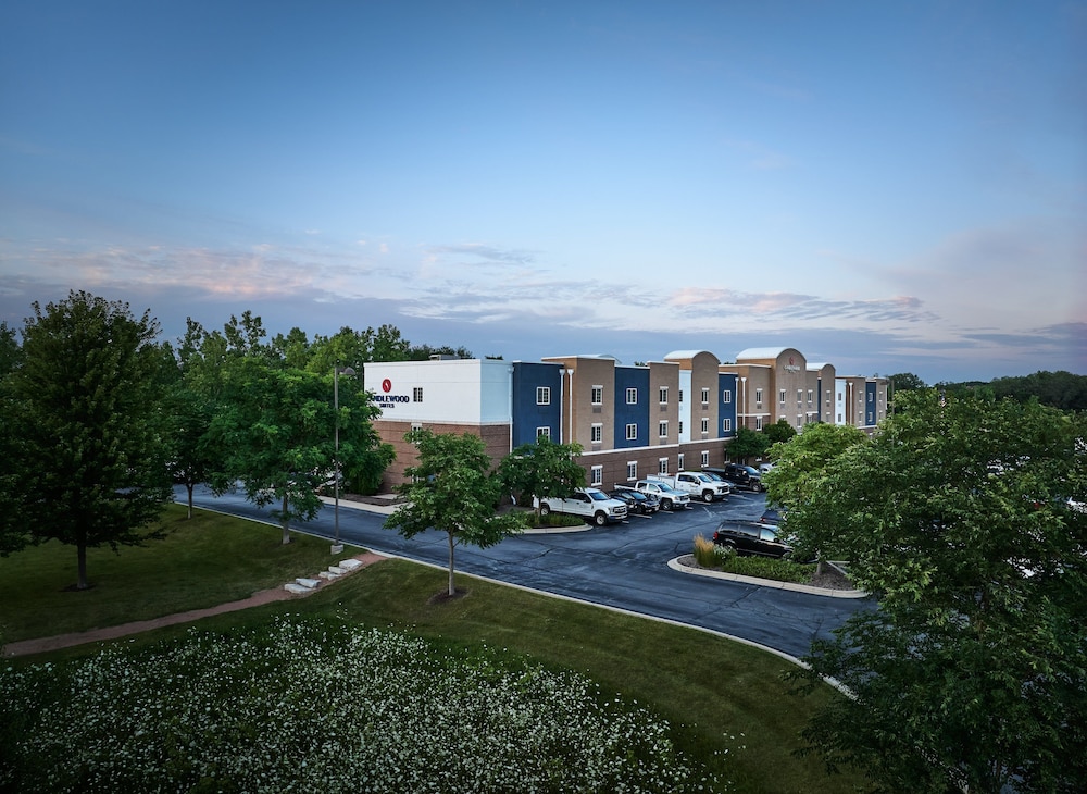 candlewood suites milwaukee airport by ihg