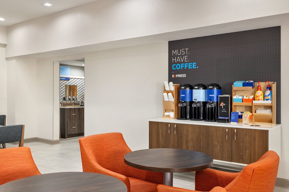 holiday inn express and suites opelousas by ihg