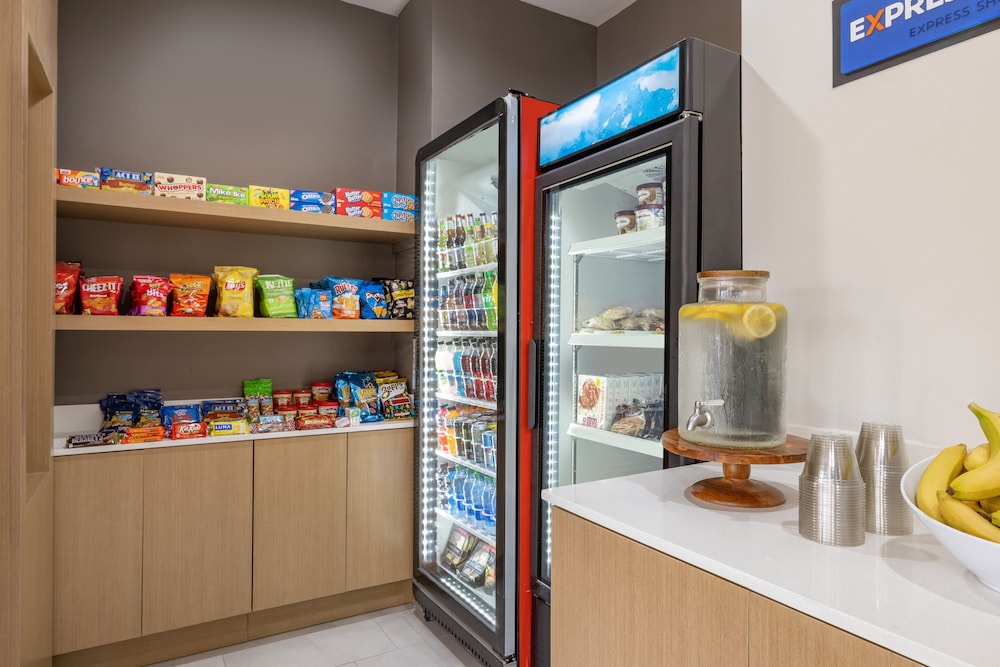 holiday inn express and suites opelousas by ihg