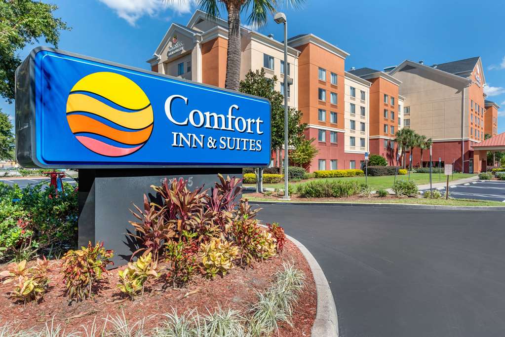 comfort inn and suites near universal orlando resort