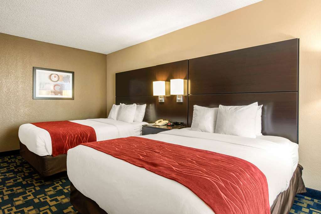 comfort inn and suites near universal orlando resort