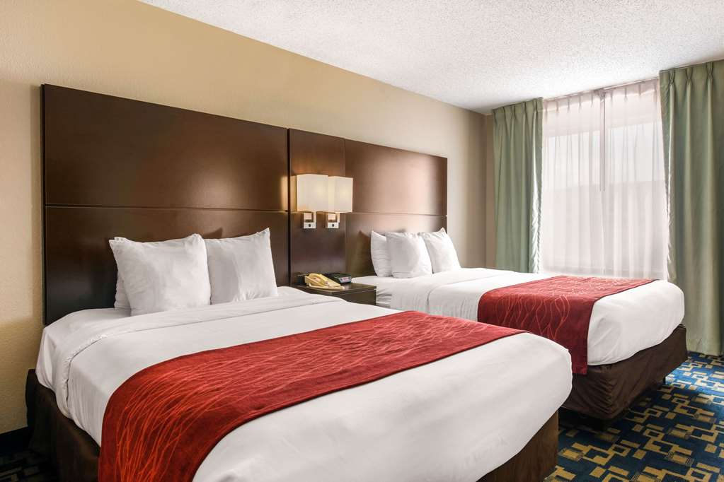 comfort inn and suites near universal orlando resort
