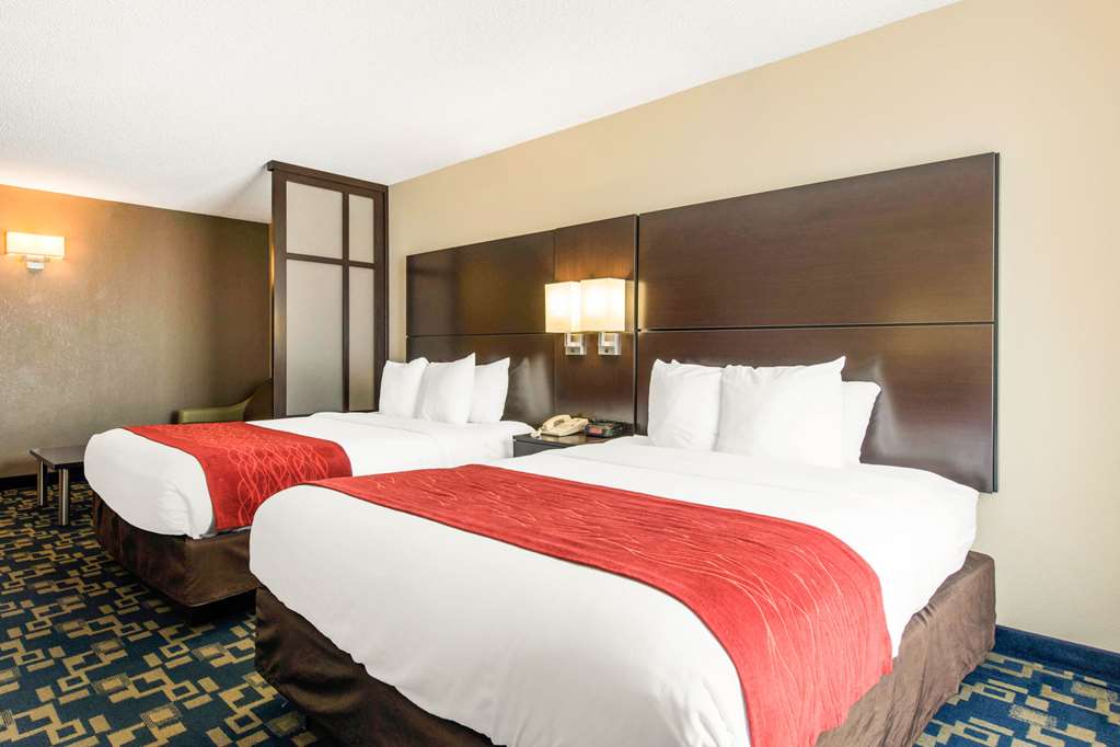 comfort inn and suites near universal orlando resort