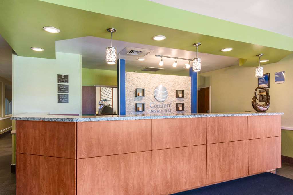 comfort inn and suites near universal orlando resort